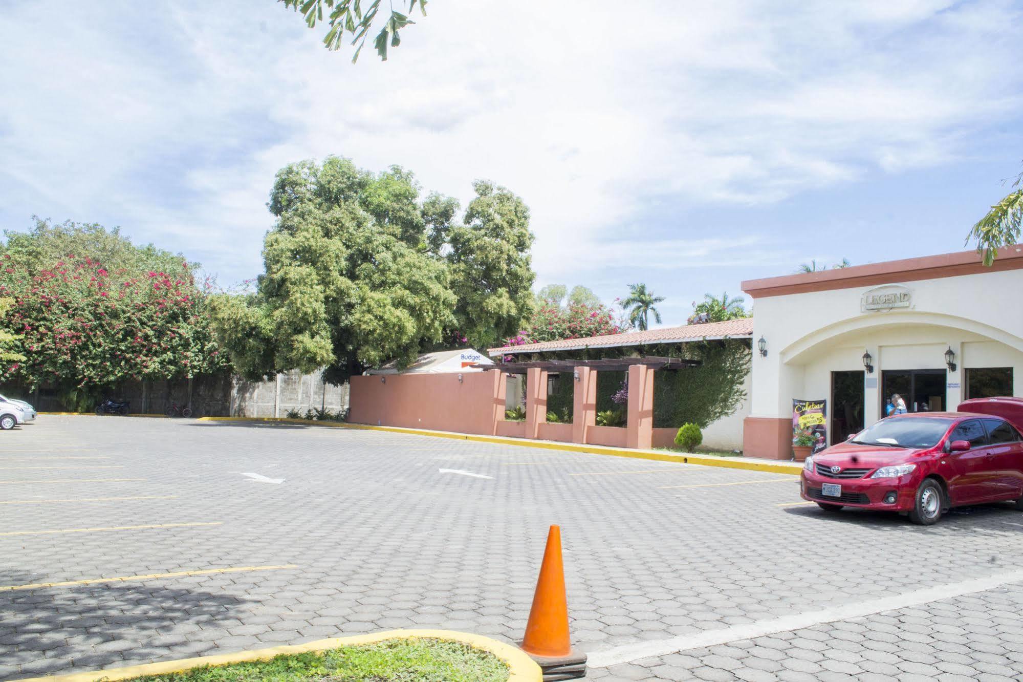 Farallones Hotel Chinandega Exterior photo